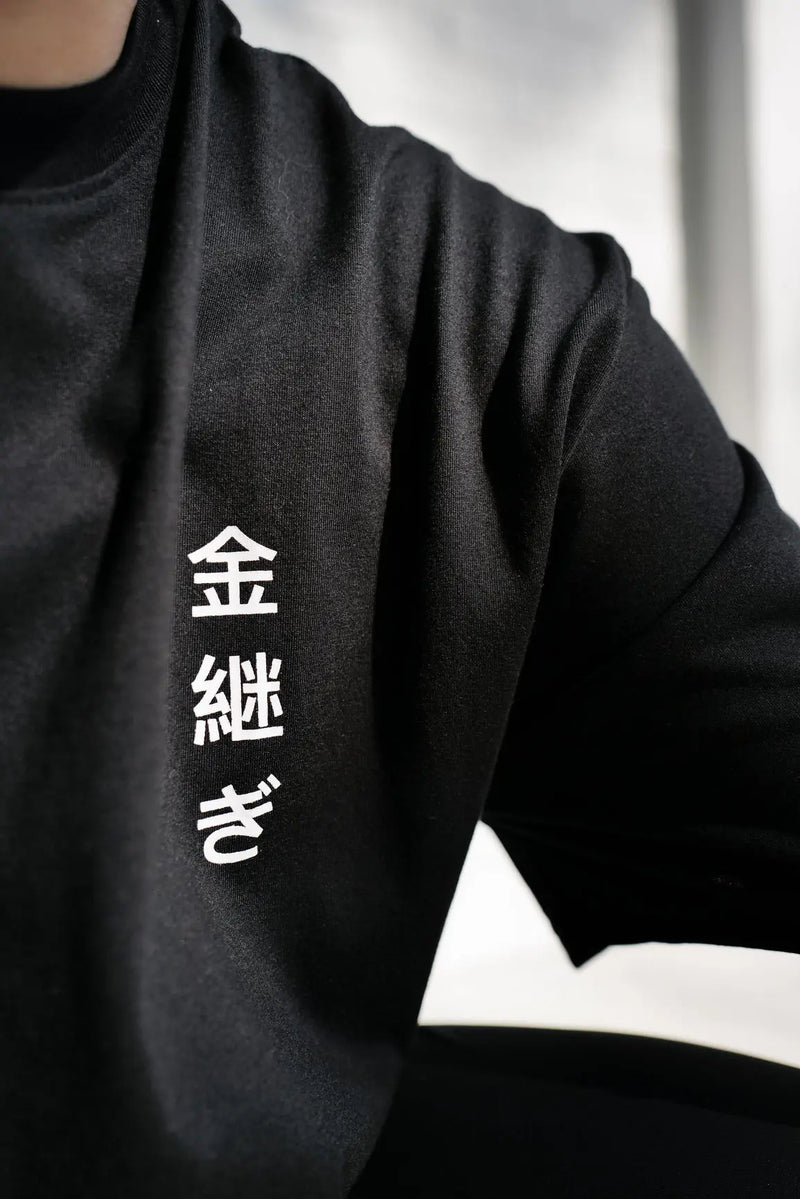 Kintsugi | Oversized Tee in Black